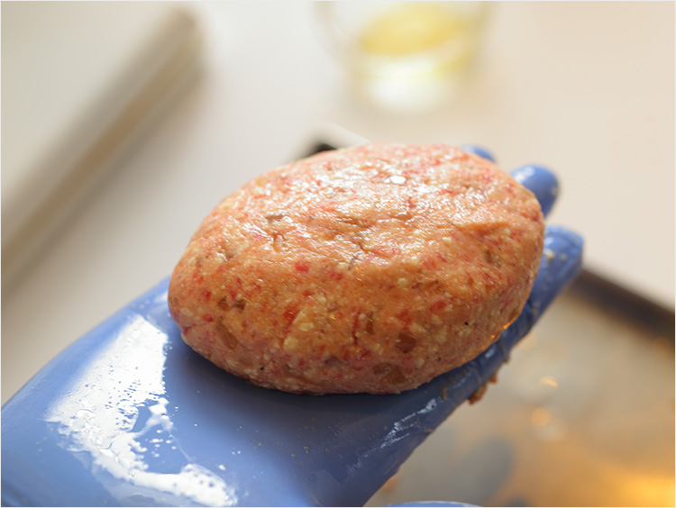 豆腐ハンバーグの成形のイメージ