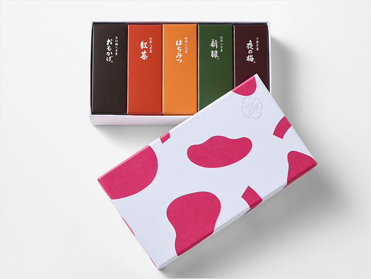 <とらや>華ひらく限定パッケージ 小形羊羹