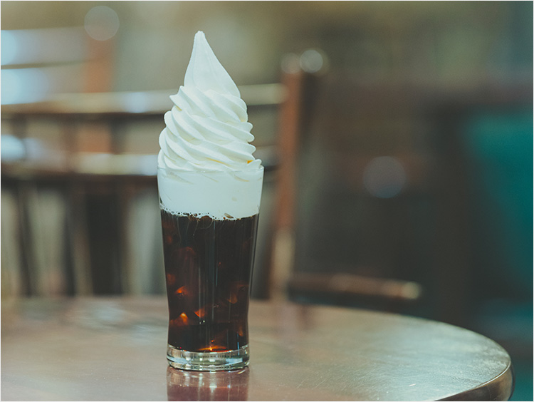 <宮越屋珈琲>コーヒーフロート