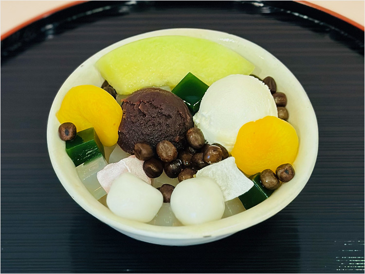 <四季茶寮 えど>クリームあんみつ