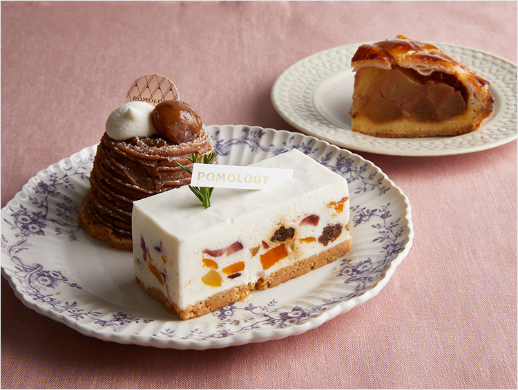 <ポモロジー>5種のドライフルーツレアチーズケーキ、モンブラン、ふじりんごのアップルパイ