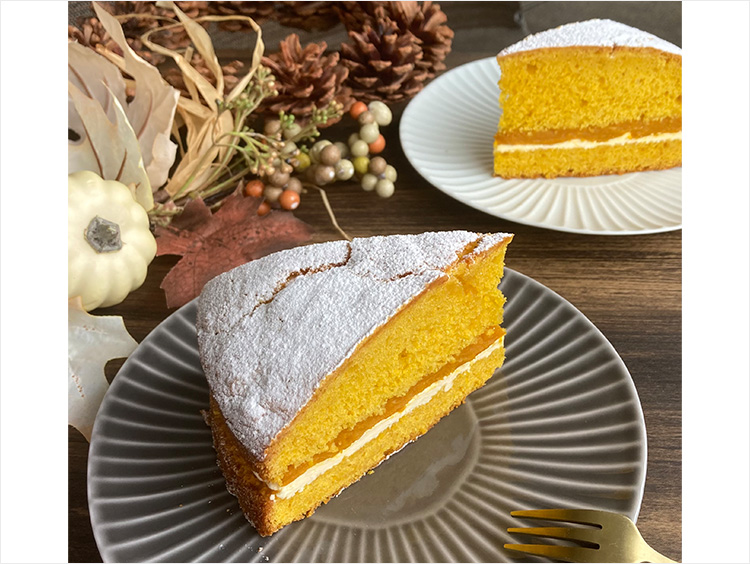 <bake shop HELLO>かぼちゃのヴィクトリアケーキ