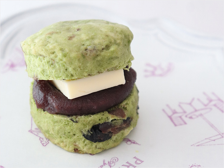 <プリムローズ>抹茶&黒豆のミニあんバタースコーン