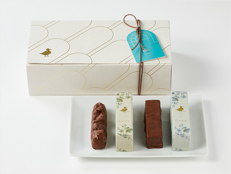 <teal>チョコレートバー8本セット