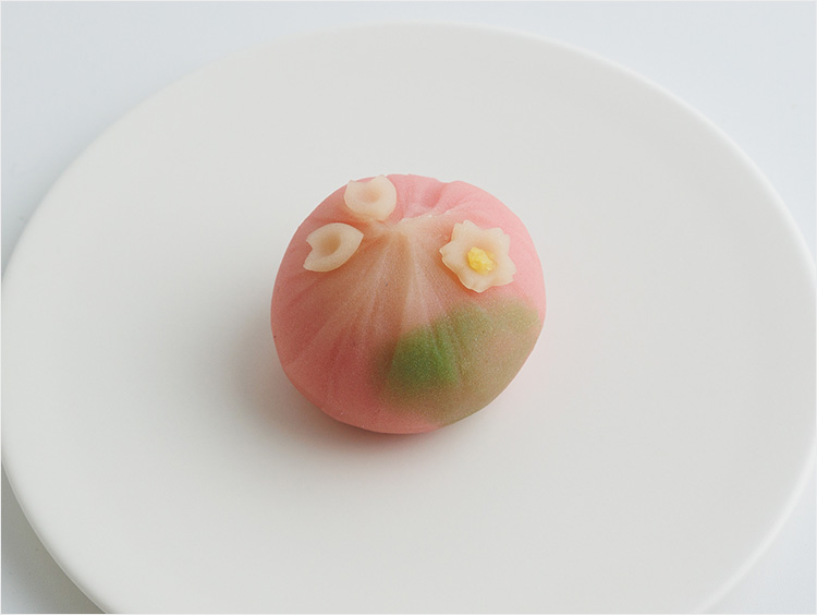 <笹屋伊織>上生菓子(桜舞う)