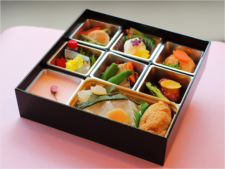 <東京吉兆>観桜弁当
