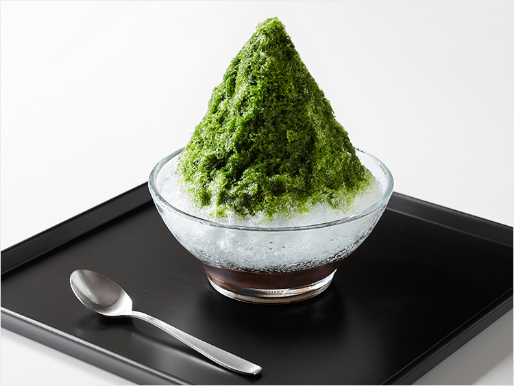 <虎屋菓寮(TORAYA CAFE)>宇治金時(小倉餡入)