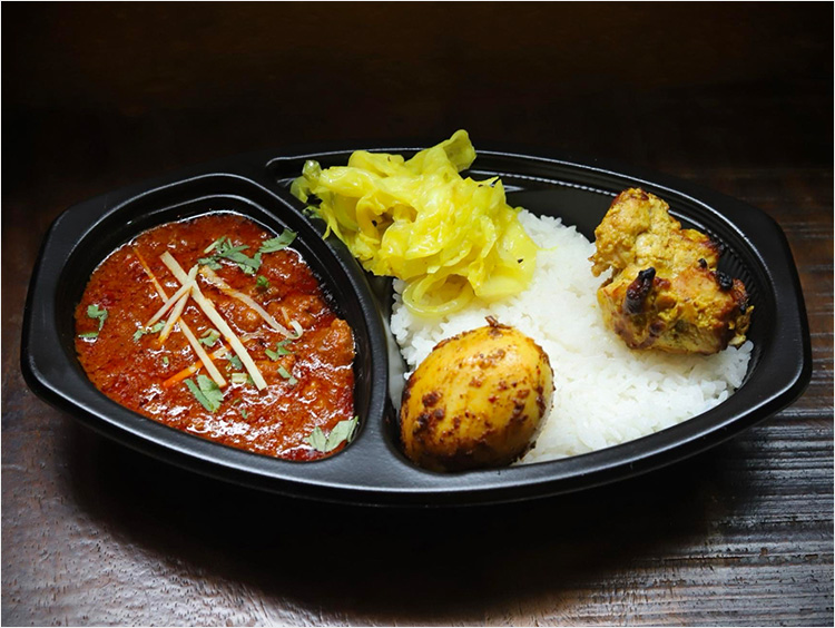<シバカリーワラ>キーマカレーと夏野菜のアチャール弁当